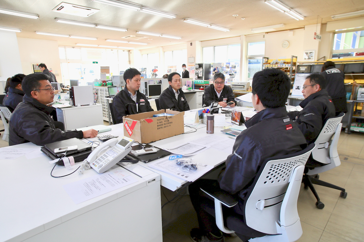 SALES／営業スタッフ